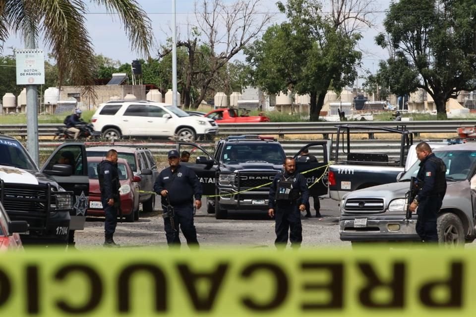 Hasta las 15:10 horas las labores en el sitio del crimen continuaban en el punto. No se reportó la captura de ningún sospechoso.