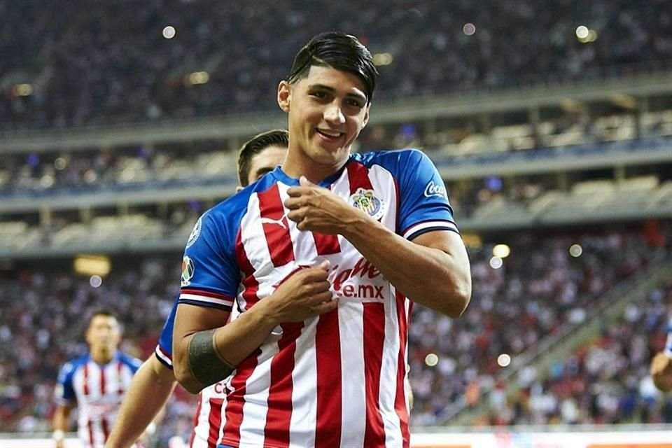 Alan Pulido fue campeón con Chivas en el Apertura 2017.
