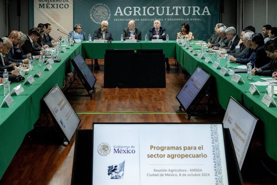 La Secretaría de Agricultura y Desarrollo Rural (SADER) de Jalisco, encabezada por Ana Lucía Camacho Sevilla.