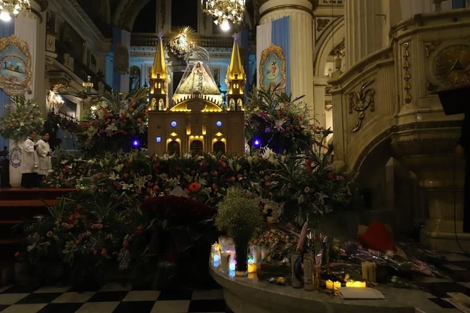 La Generala parte de la Catedral de Guadalajara hacia la Basílica de Zapopan.