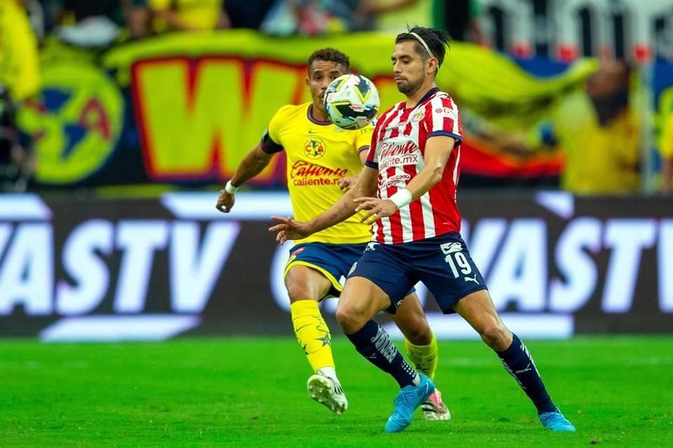 Chivas no pudo ante los azulcremas y perdieron otro Clásico Nacional, ahora como partido amistoso.