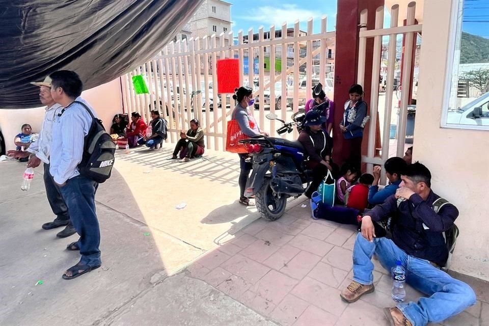 Los inconformes provienen de cuatro localidades del municipio de Tlapa.