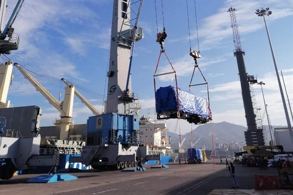 El Puerto de Manzanillo logró tres de sus mayores cifras históricas en movimiento de contenedores este año.