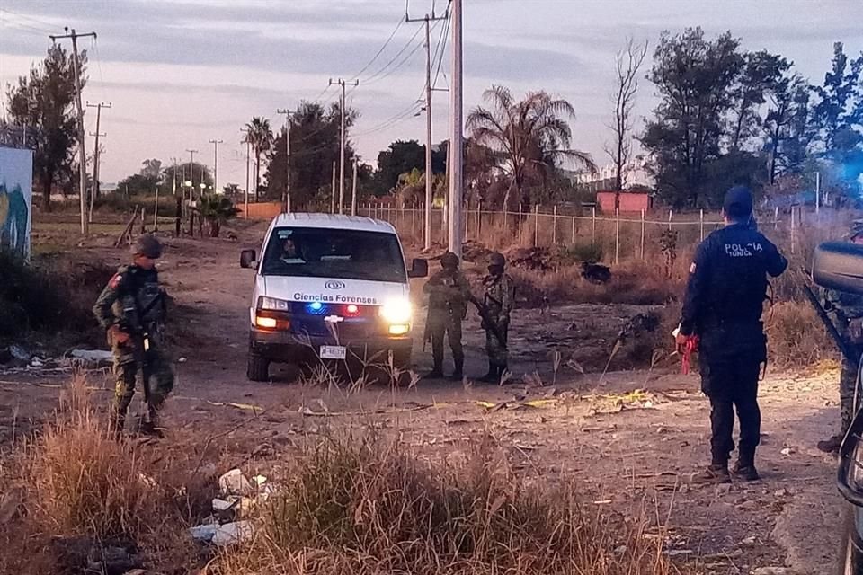 En Colonia La Loma, en Tonalá, fue hallado un cuerpo humano decapitado, envuelto en bolsas de plástico, cerca de Av. Jesús Michel González.