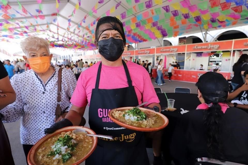 Aunque de manera oficial, el Día de la Carne en su Jugo se conmemorará cada 17 de octubre, fue este sábado cuando se realizó el primer festejo.