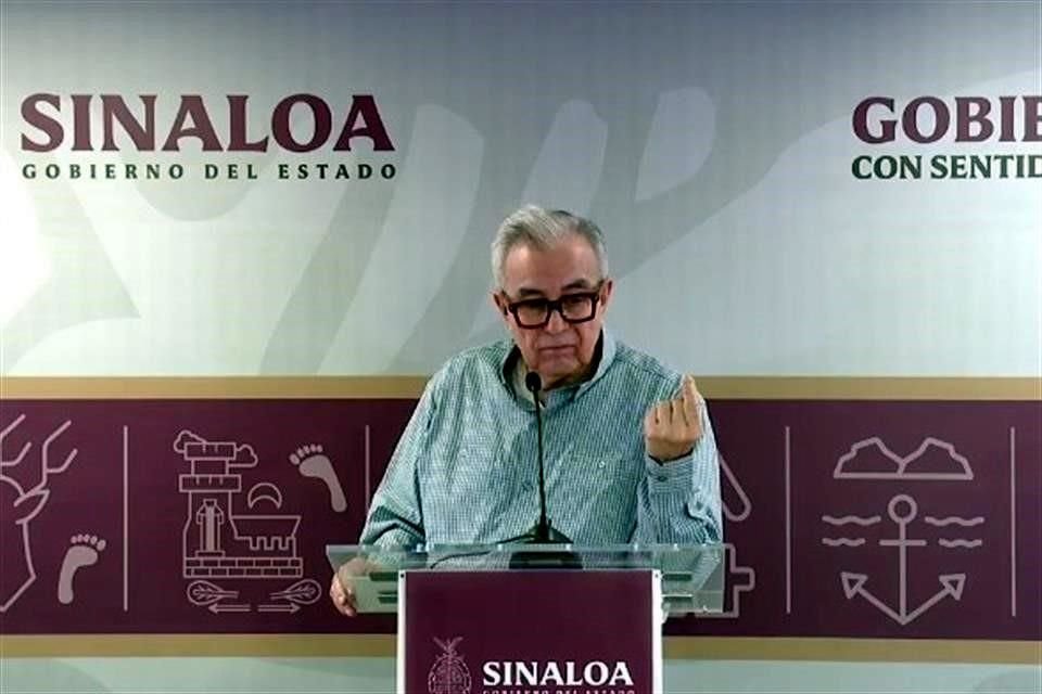 El Gobernador Rocha en su conferencia de prensa de este lunes.