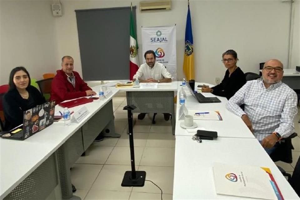 El Seajal avanza los exámenes de los perfiles para encabezar los Órganos Internos de Control (OIC) del IEPC y el ITEI.