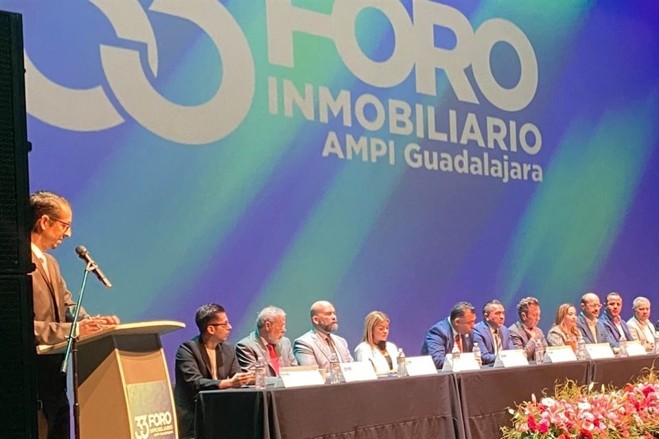 Con la participación de más de mil asistentes, se inauguró la edición número 33 del Foro de la Asociación Mexicana de Profesionales Inmobiliarios (AMPI) en Guadalajara. 