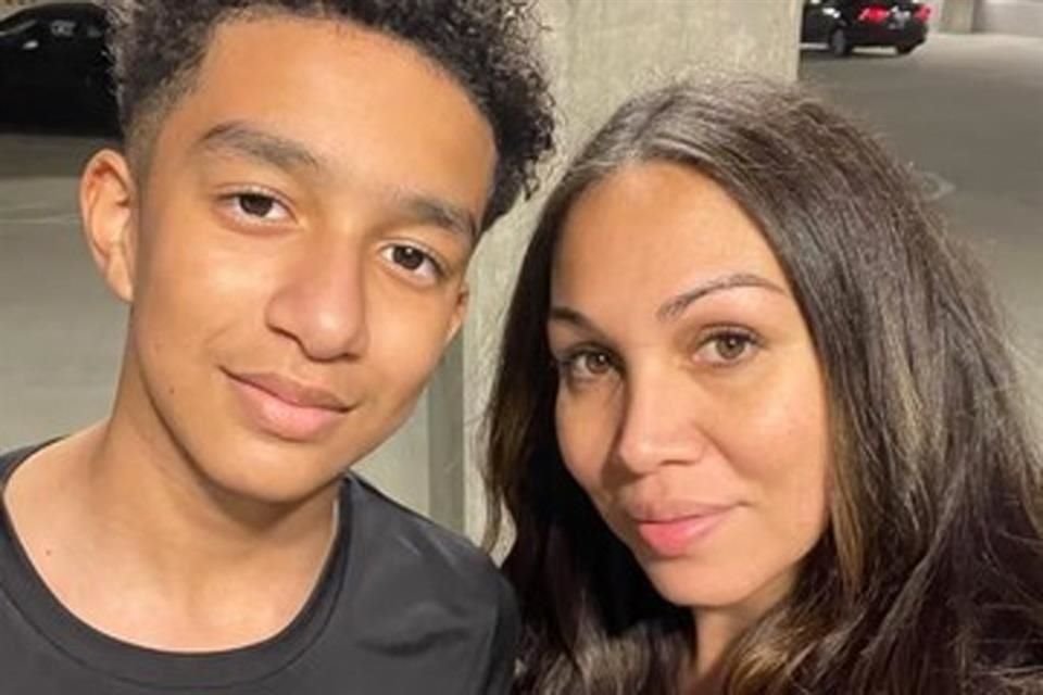 Sewell Setzer III y su madre Megan García.