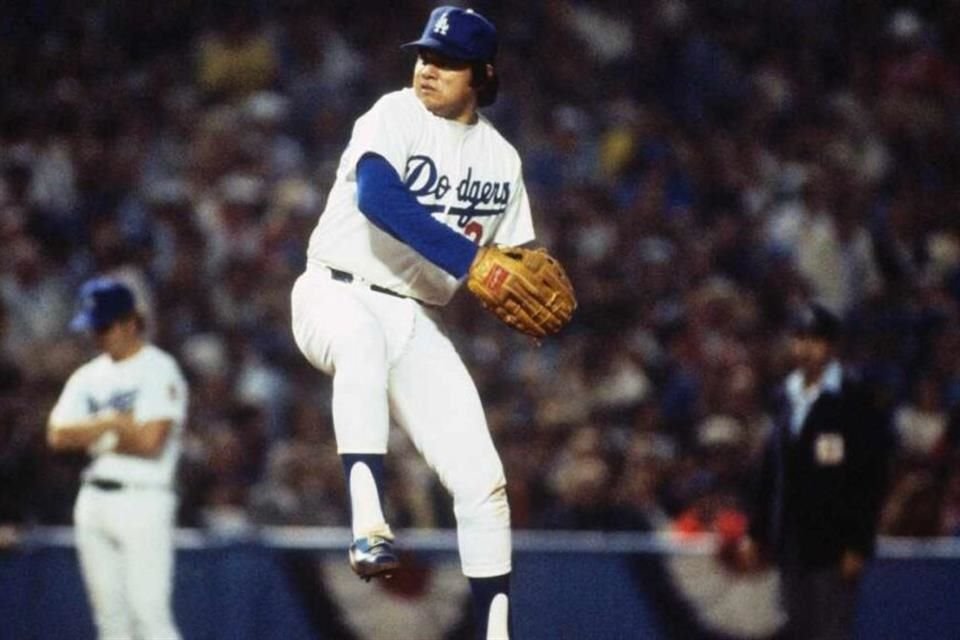 El triunfo de Valenzuela en el juego 3 remontó a Los Dodgers al campeonato sobre Yankees.