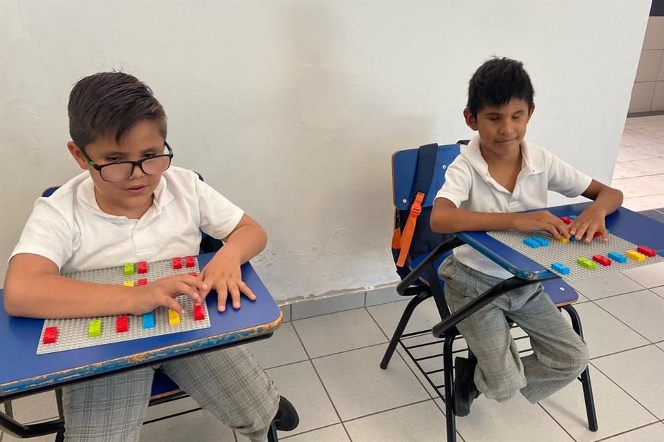 Escuela para niñas ciegas de Guadalajara es luz en la oscuridad.