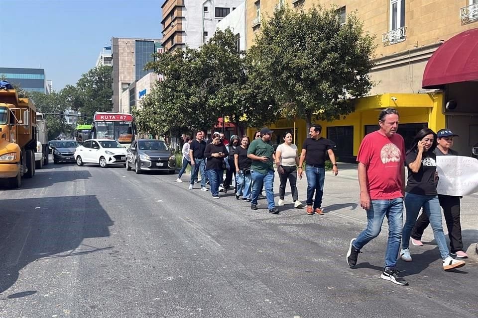 Los manifestantes caminaron por calles del Centro, desde Pabellón M.