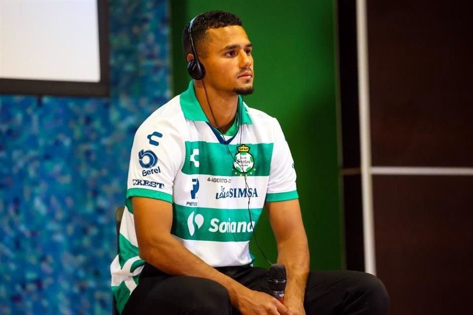 Alessio de la Cruz espera pronto ponerse a las órdenes de Guillermo Almada.