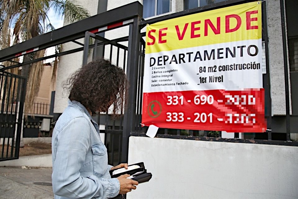 La gentrificación y 'turistificación' han encarecido las propiedades en la ZMG, desplazando a los tapatíos a las periferias. ¿Cómo evitarlo?