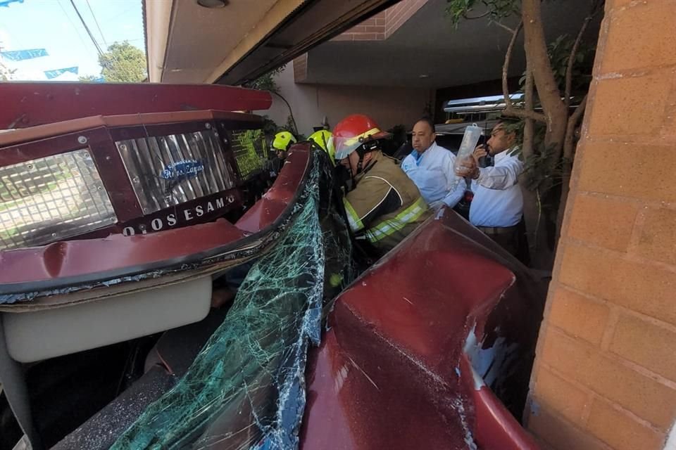 El accidente Calle Isla de Pascua, cerca de Isla María Magdalena, en la Colonia Bosques de la Victoria en Guadalajara.