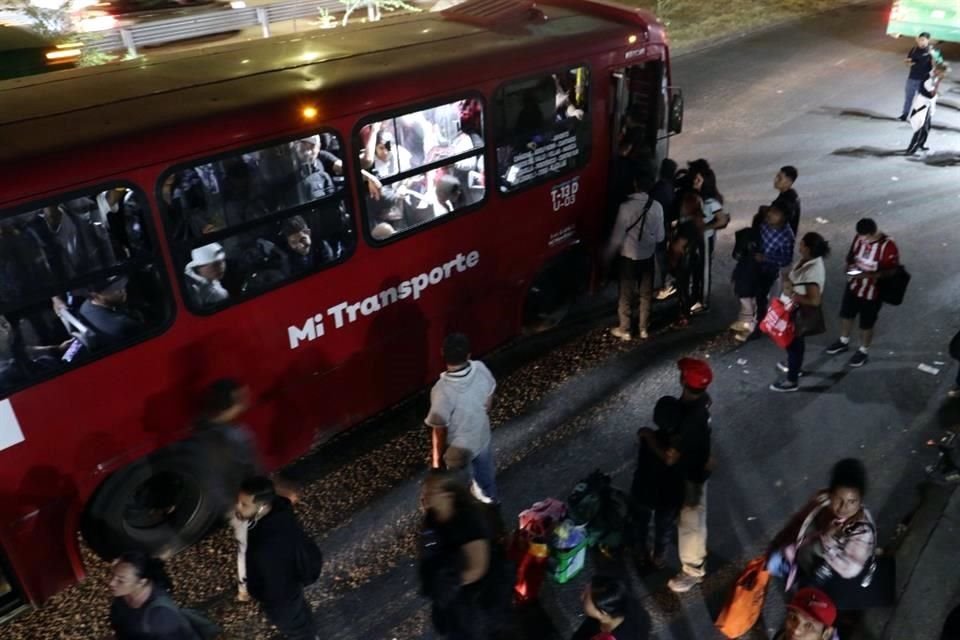 El Gobernador destacó avances en transporte público, e incluso se refirió a este servicio como el mejor de toda la República Mexicana.