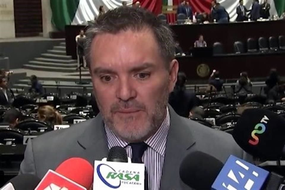 'Vergüenza le debería de dar a la Presidenta Sheinbaum que utilice su pleito artificial con el ex Presidente Zedillo para desviar la atención', señaló el panista.
