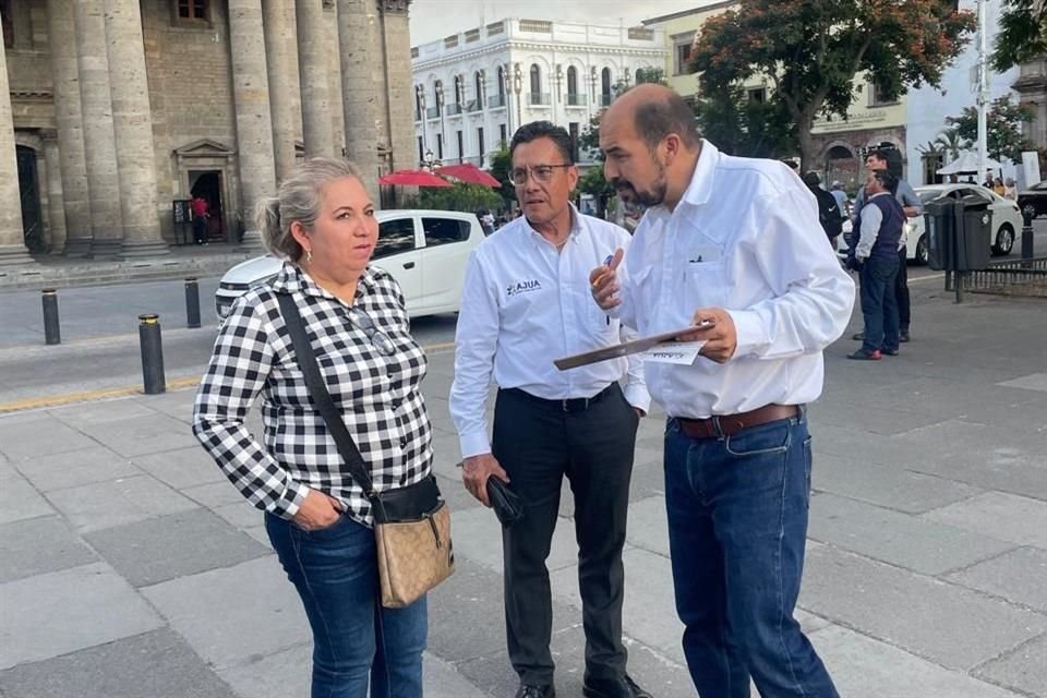 Integrantes de la Asociación de Jaliscienses Unidos en Acción recolectarán firmas en Jalisco para impulsar reforma que les permita potar por Alcaldes.