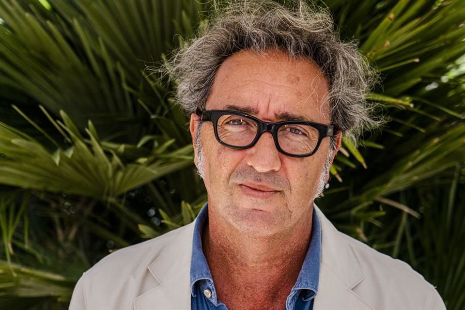 La última película de Sorrentino, 'La Mano de Dios', también se rodó en Nápoles y contó con la participación de otro icono sagrado pero secular para los napolitanos.