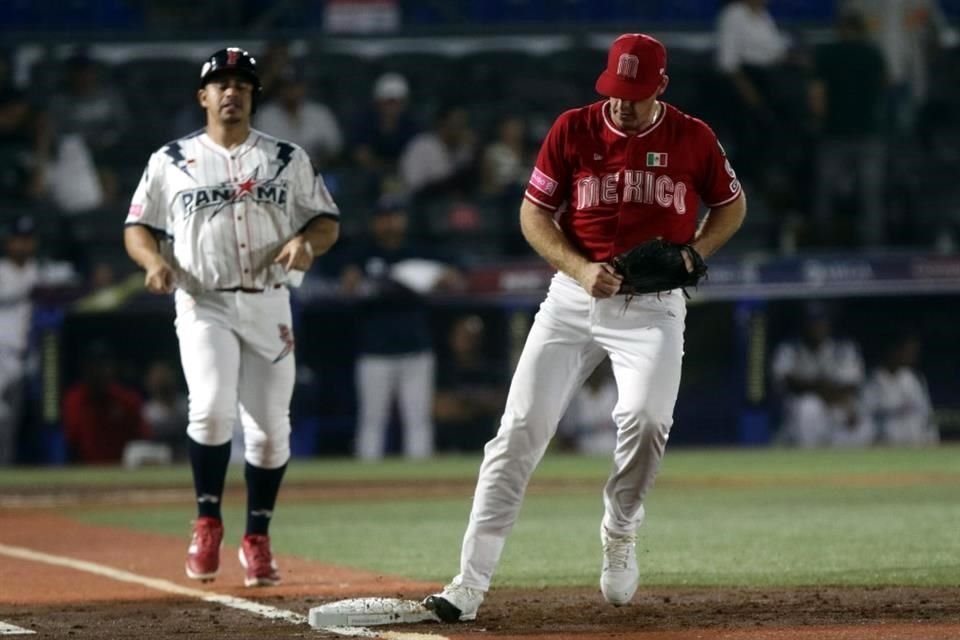 La Selección Mexicana de Beisbol cayó 3-2 ante Panamá, en su tercer juego del Premier 12.