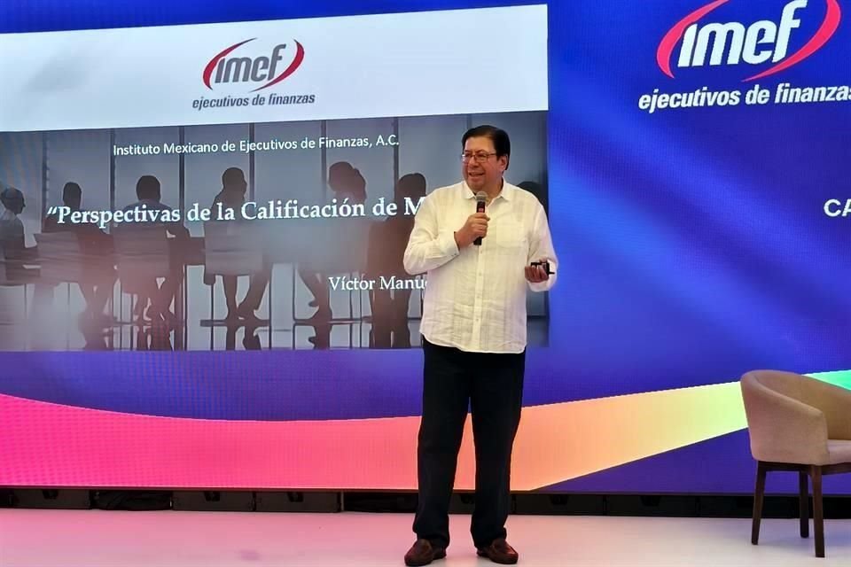 Víctor Manuel Herrera, presidente IMEF, dijo que si no se baja el déficit a un nivel moderado, podría venir una degradación en la calificación de México.