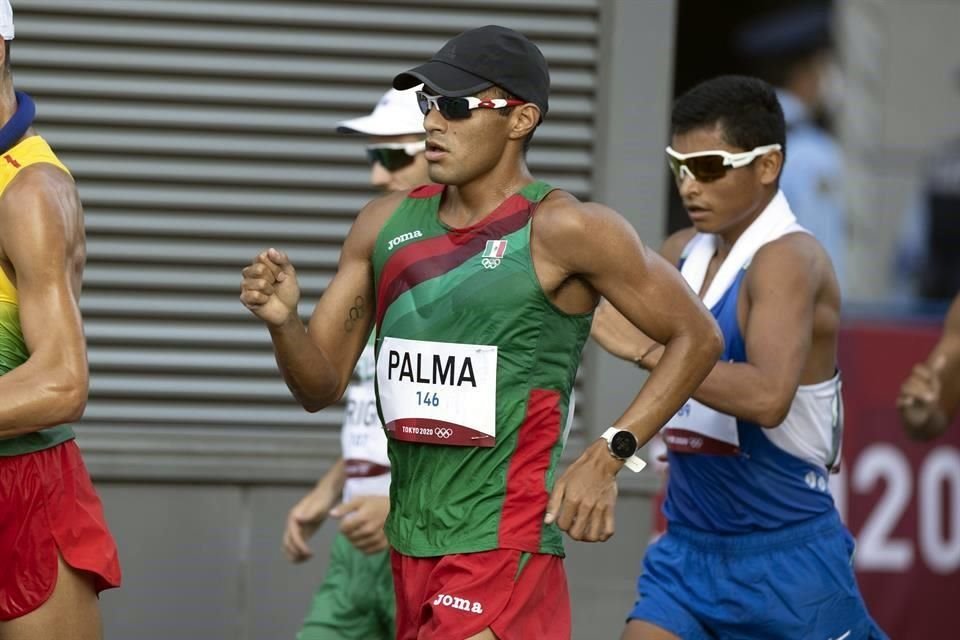 Isaac Palma pasó muchos problemas y abandonó la competencia.