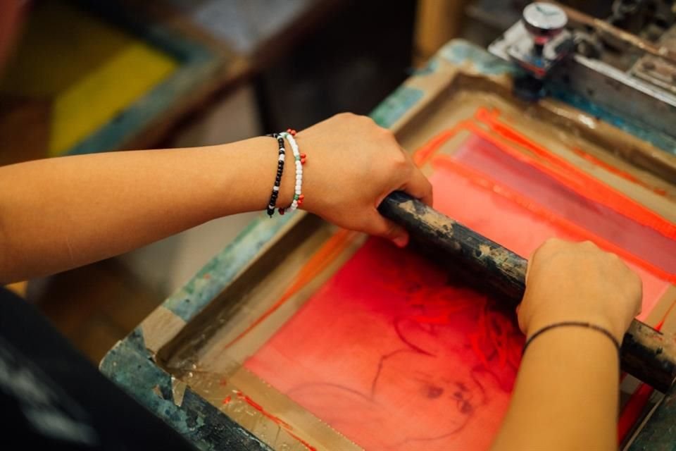 Talleres artísticos en la Escuela de Artes.