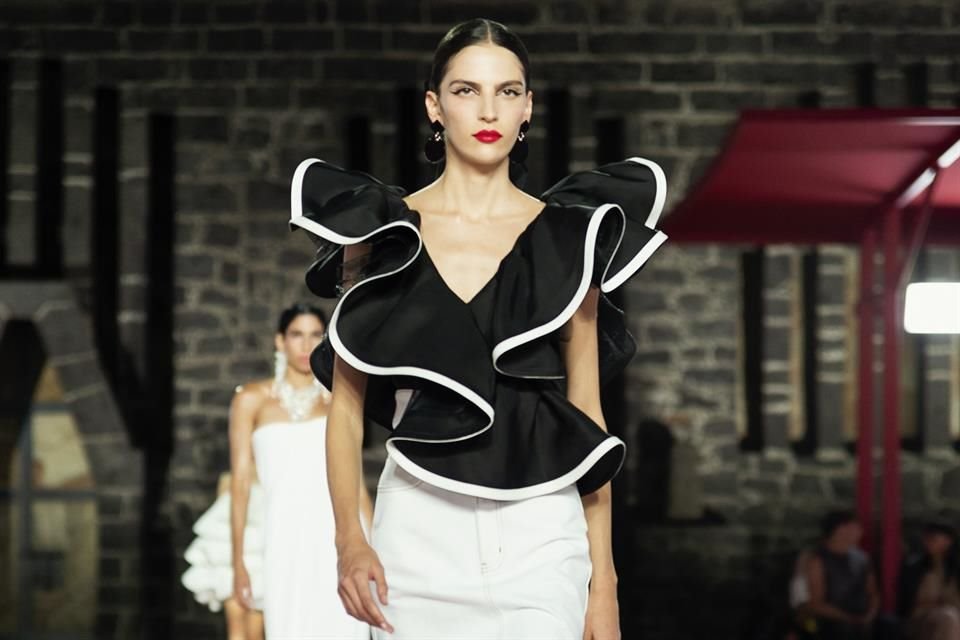 Algunos diseños de Carolina Herrera.