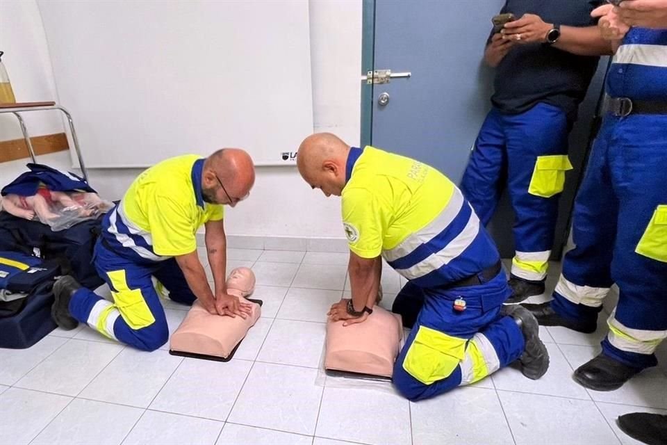 El curso se enfoca en la atención de paros cardíacos.