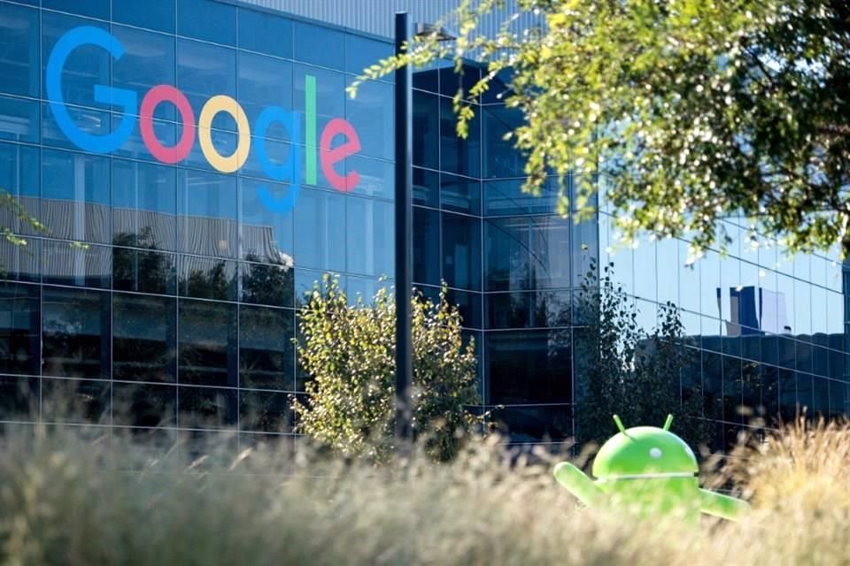 El Gobierno de Estados Unidos pidió el miércoles a un juez que ordenara el desmantelamiento de Google mediante la venta de su navegador.