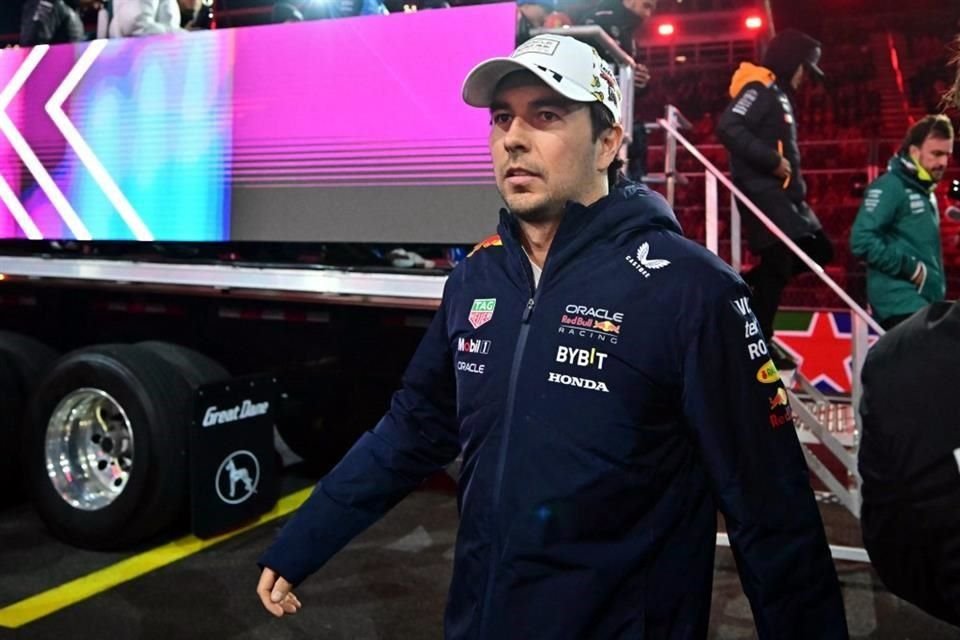 Sergio Pérez se vio en la necesidad de recurrir a un especialista para separar la presión que le generaba ser piloto de Red Bull y tener una vida en familia plena.
