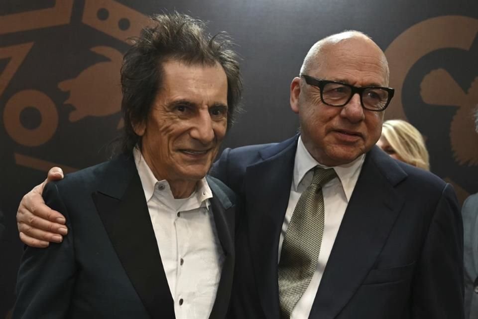 Los músicos Ronnie Wood y Mark Knopfler asistieron con sus parejas a la ceremonia de los 12º Premios Anuales de Conservación de Tusk.