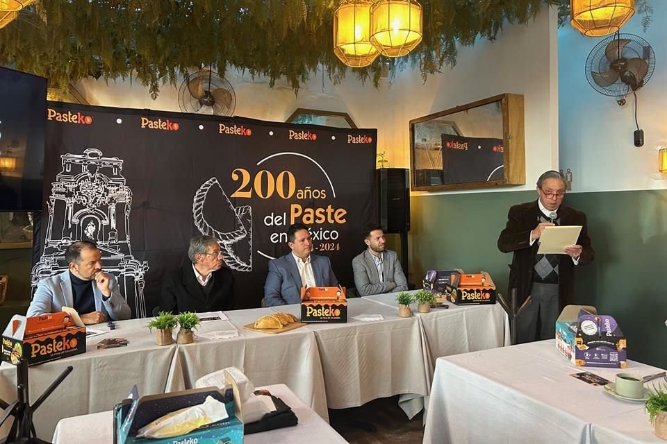 Los deliciosos pastes, traídos a México por los ingleses, cumplen 200 años de ser un manjar en el País, y lo celebrarán con un libro.