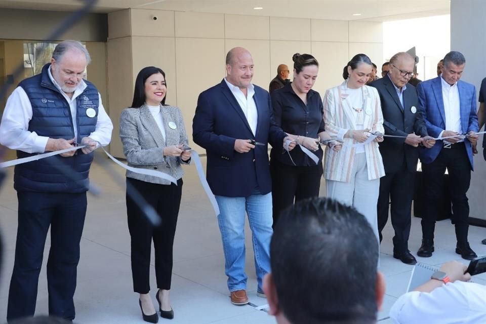 El Gobernador del Estado, Enrique Alfaro, inaugura el nuevo edificio y las obras de rehabilitación del Hospital General de Occidente, llamado también de Zoquipan.