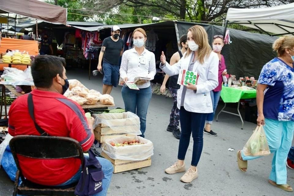 En las inspecciones verificaron que los comerciantes y clientes cumplieran con las medidas sanitarias.