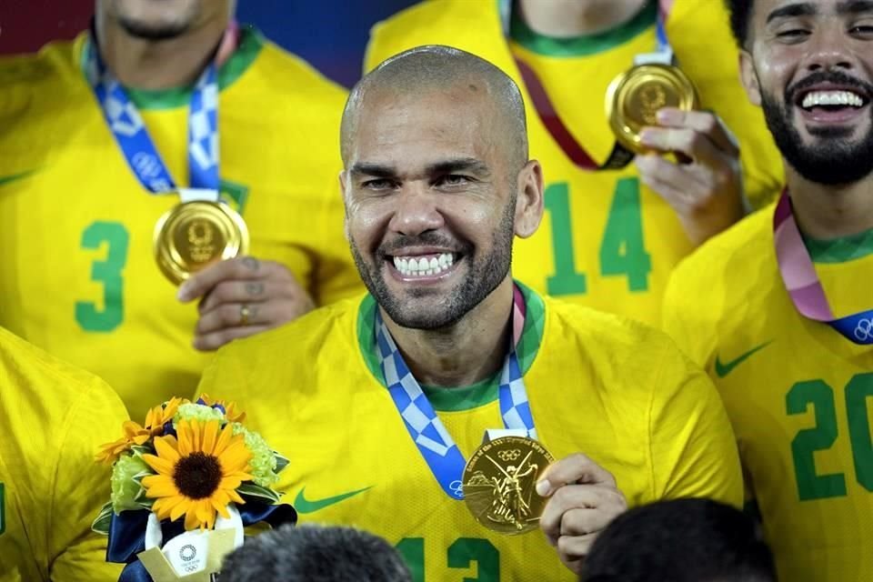 Dani Alves es conocido por sus viajes a México, en los que comparte sus experiencias con la comida y los destinos turísticos.