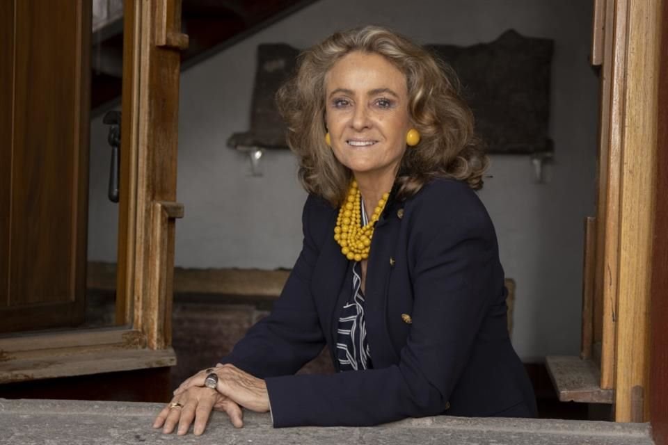 El amor que Carmen López-Portillo Romano tiene por los libros será premiado con el Homenaje al Bibliófilo José Luis Martínez, en la FIL.