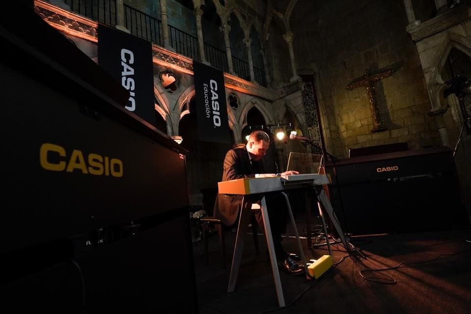 En el evento de lanzamiento, Casio anunció una aplicación donde albergará recursos y materiales que servirán a los docentes en sus lecciones musicales.