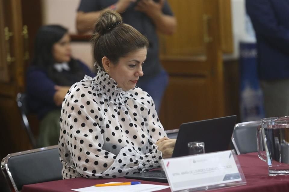 María de Lourdes Clemente Ascencio renunció a la Unidad de Vigilancia que fiscaliza a la ASEJ, tras pedirle que rindiera cuentas.