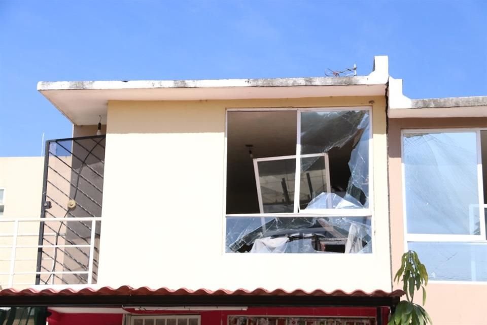 La explosión se registró en una vivienda del Fraccionamiento Parques del Triunfo, en El Salto.