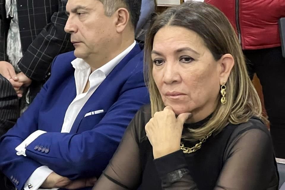 Lourdes Cázares Ruiz, presidenta de la Cámara de Joyería de Jalisco, pidió haya más apoyo para este sector, durante reunión en el Congreso de Jalisco.