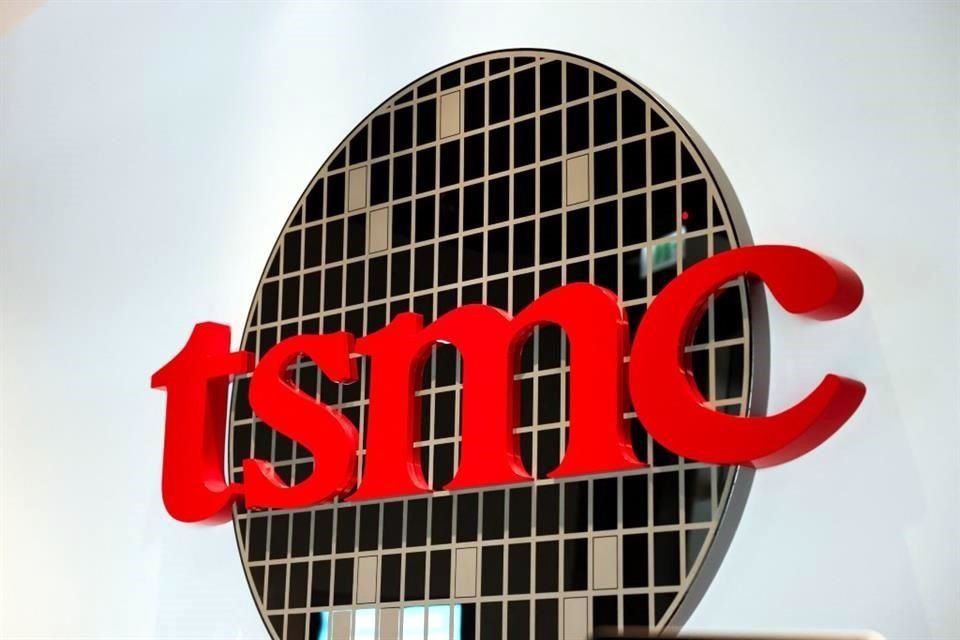 El proyecto en discusión supone una inversión sustancial en lo que se denomina una gigafab, un complejo de seis fábricas similar al que TSMC está construyendo en Arizona.
