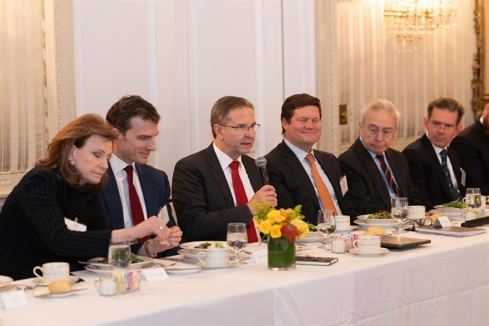 La reunión de trabajo duró más de dos horas en la sede del Council of the Americas.