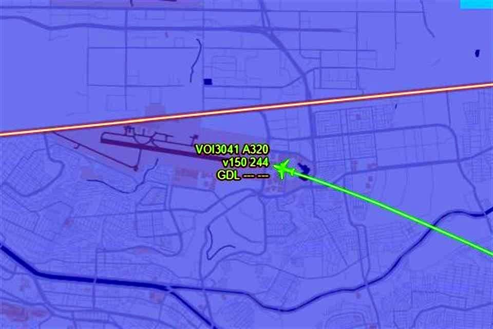 Después de casi siete horas, el avión de Volaris llegó a Tijuana.