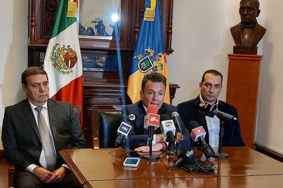 El Gobernador Pablo Lemus en la rueda de prensa tras la primera reunión de la Comisión Ejecutiva Estatal de Seguridad.