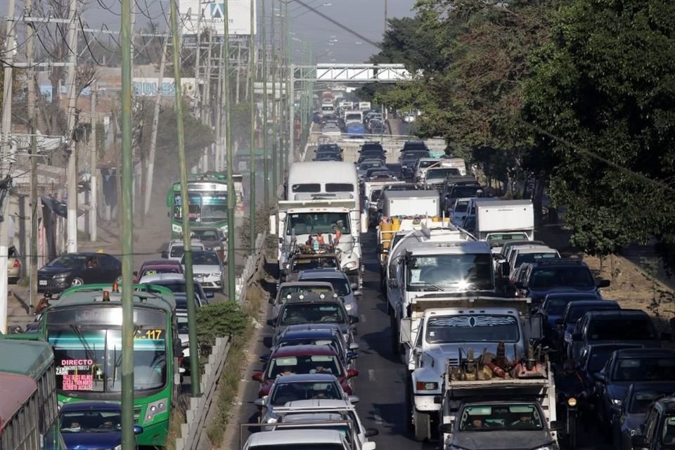 El esquema de 'contraflujo' podría comenzar a operar la próxima semana en Carretera a Colotlán y Juan Gil Preciado.