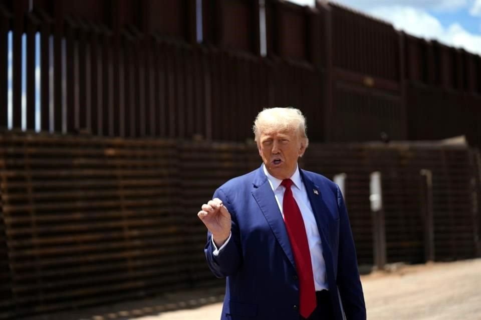 Trump dijo que la migración irregular equivalía a una invasión que debía ser detenida.