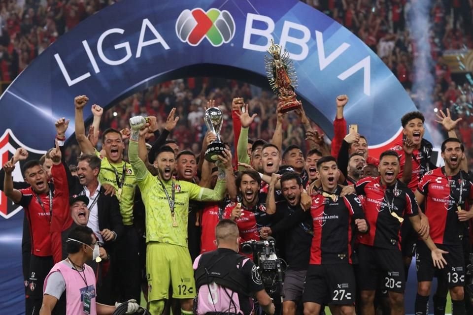 Atlas consiguió el campeonato del Apertura 2021, con lo que rompió la maldición de 70 años sin ningún título de la liga.