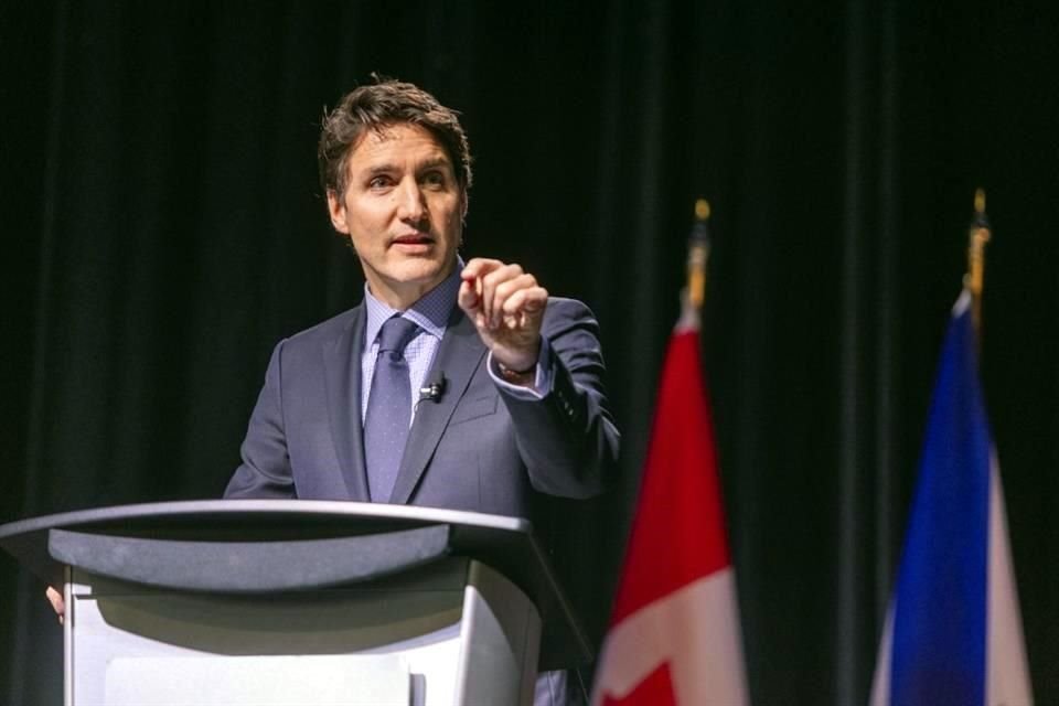 El Primer Ministro de Canadá, Justin Trudeau, analiza impuestos a las exportaciones de bienes enviados a EU, en caso de que Trump imponga aranceles.