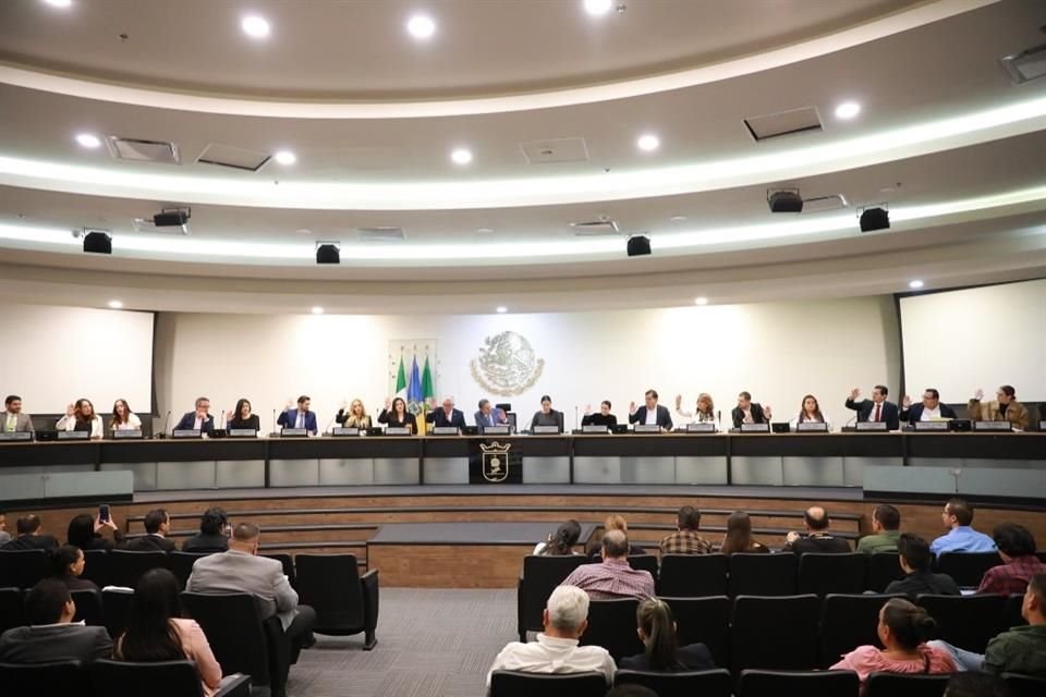 Sesión del Ayuntamiento de Zapopan donde aprobaron el presupuesto de egresos 2025.